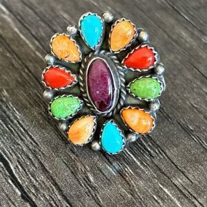 Vintage Native American Silver & Mult-Stoned Ring